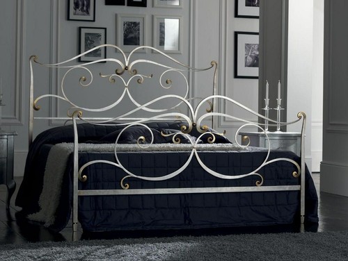 Letto matrimoniale ferro - in,